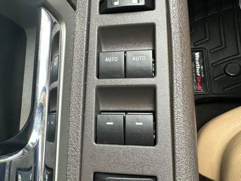 Used 2014 Ford F150 Lariat w/ Lariat Chrome Package AWD/4WD image 27
