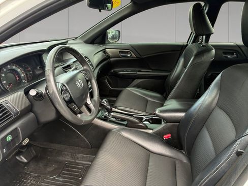 Used 2016 Honda Accord Sport image 10
