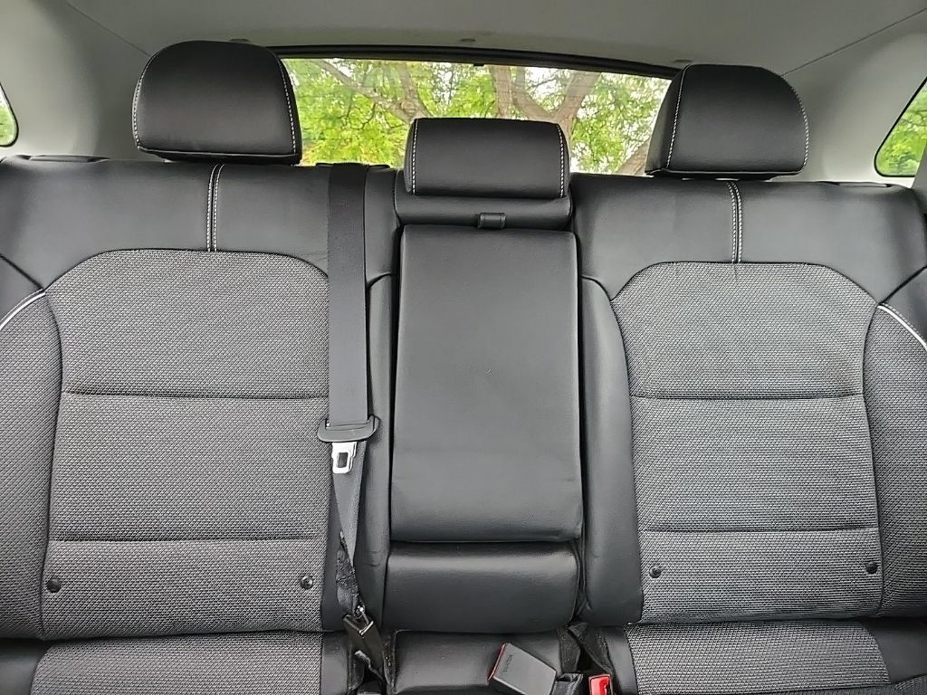 Used 2022 Kia Niro EX w/ Cold Weather Package FWD image 26