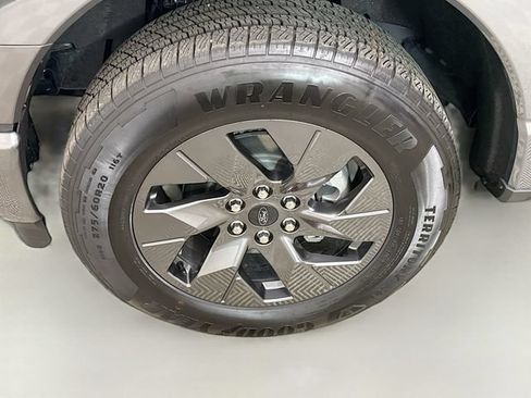 Used 2024 Ford F150 Lightning XLT AWD/4WD image 31