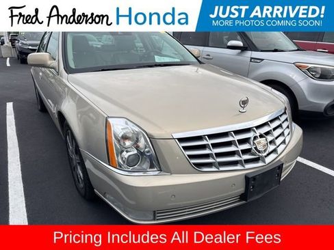 Used 2008 Cadillac DTS FWD image 1