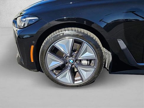 Certified 2025 BMW i4 xDrive40i w/ M Sport Package image 23