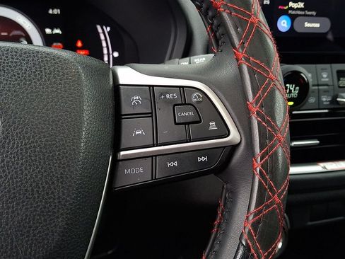 Used 2025 Toyota Grand Highlander AWD Hybrid image 23