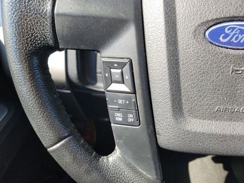 Used 2017 Ford Expedition XLT AWD/4WD image 28