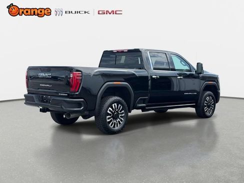 New 2026 GMC Sierra 2500 Denali Ultimate AWD/4WD image 3