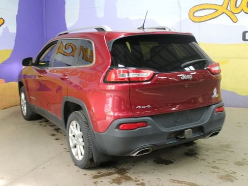 Used 2015 Jeep Cherokee Latitude w/ Cold Weather Group AWD/4WD image 6