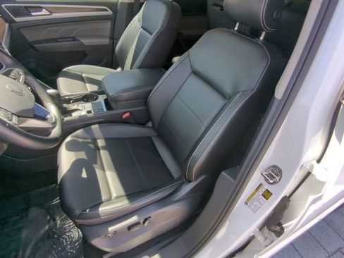 Certified 2023 Volkswagen Atlas SE w/ Panoramic Sunroof Package image 22