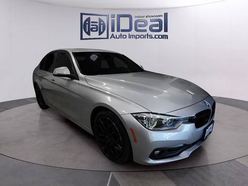 Used 2018 BMW 320i xDrive Sedan AWD/4WD image 7