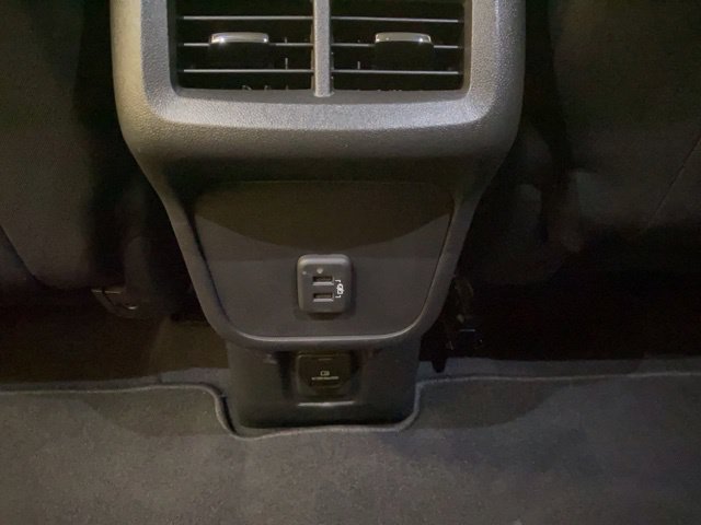 Used 2021 Chevrolet Equinox LT AWD/4WD image 24