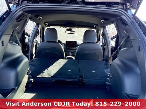 New 2026 Jeep Compass Latitude image 7