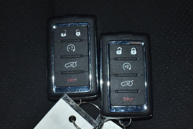 Used 2024 Jeep Grand Cherokee Altitude AWD/4WD image 38