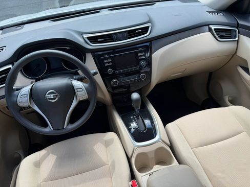 Used 2016 Nissan Rogue S w/ Appearance Package AWD/4WD image 21