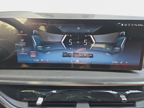 New 2026 BMW X5 xDrive40i w/ M Sport Package AWD/4WD image 24