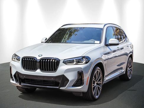 Certified 2024 BMW X3 sDrive30i w/ M Sport Package RWD image 3