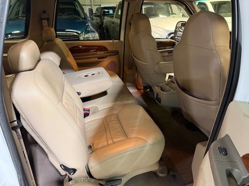 Used 2001 Ford Excursion Limited RWD image 49