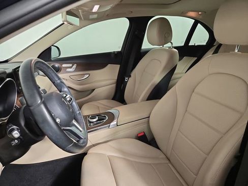 Used 2019 Mercedes-Benz C 300 4MATIC Sedan image 12