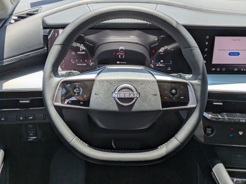 New 2025 Nissan Murano SL image 17