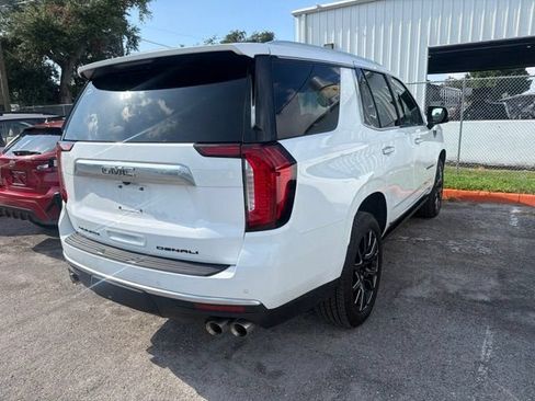 Used 2023 GMC Yukon Denali RWD image 9