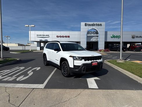 New 2026 Jeep Cherokee Limited AWD/4WD image 1
