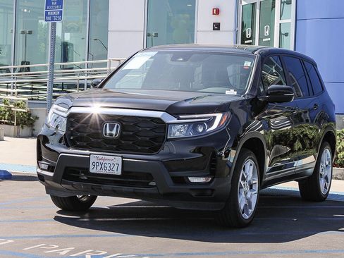 Certified 2025 Honda Passport EX-L image 3