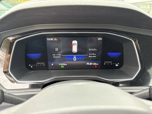 Used 2022 Volkswagen Jetta SE image 19