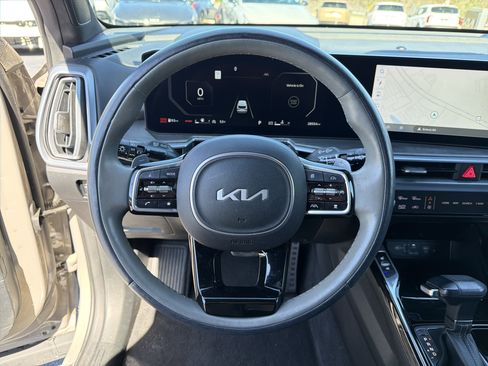 Used 2024 Kia Sorento SX Prestige w/ Sage Leather Package image 23
