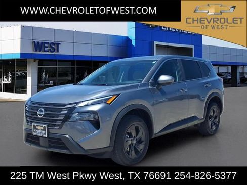 Used 2026 Nissan Rogue SV w/ Cold Weather Package AWD/4WD image 1