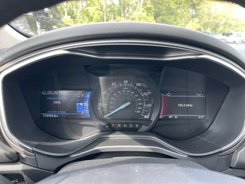 Certified 2020 Ford Fusion SE AWD/4WD image 36