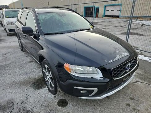 Used 2015 Volvo XC70 T6 image 4