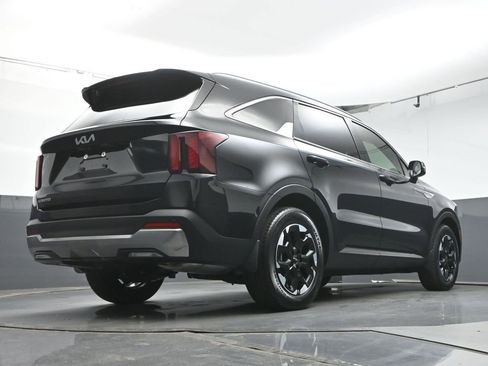Used 2025 Kia Sorento S w/ Panoramic Sunroof Package FWD image 45