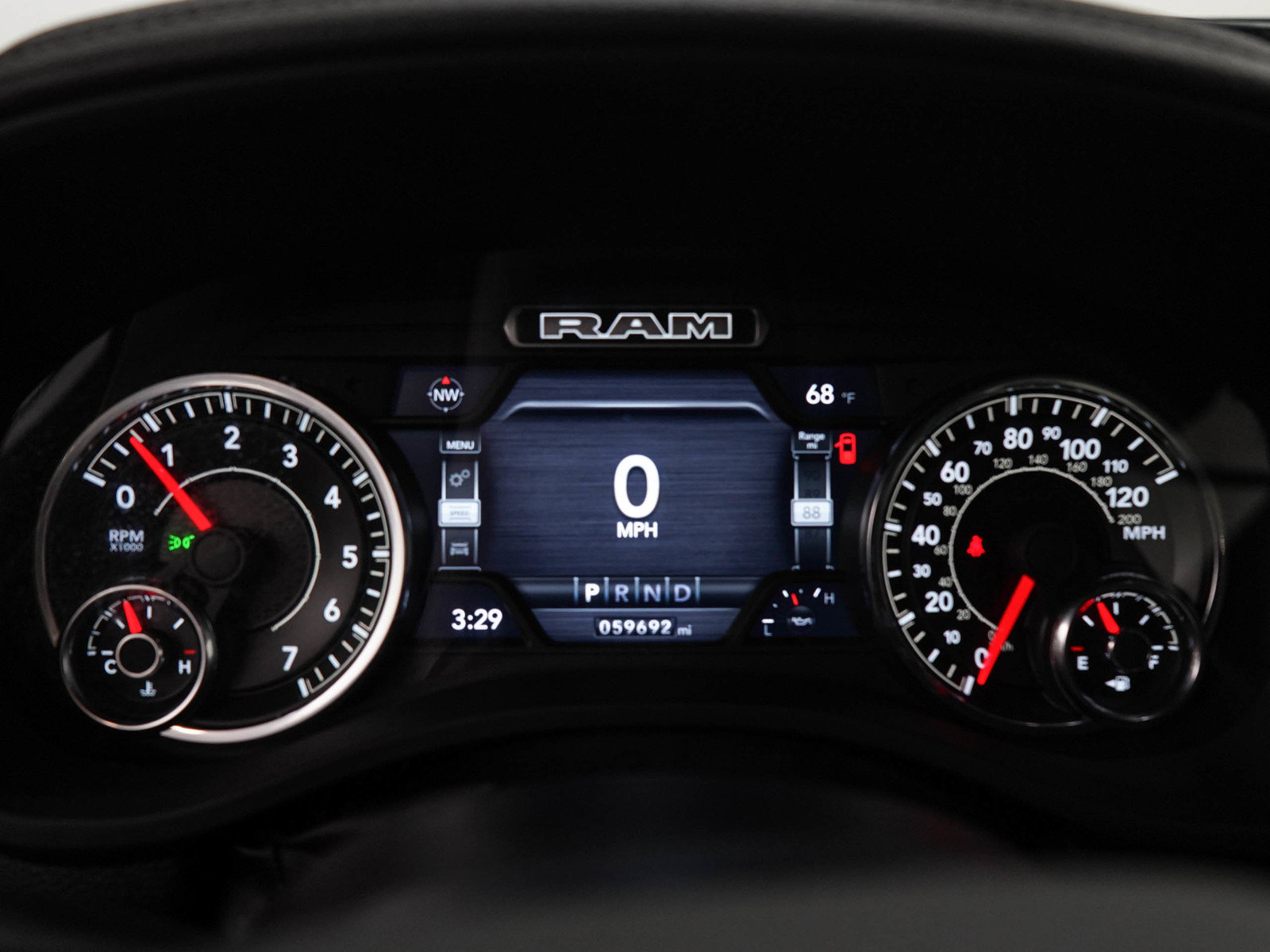 Used 2022 RAM 1500 Laramie AWD/4WD image 29