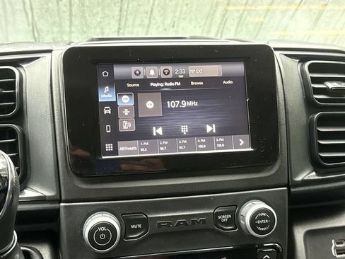 Used 2023 RAM ProMaster 2500 FWD image 12