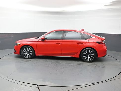 Used 2023 Honda Civic EX-L image 4
