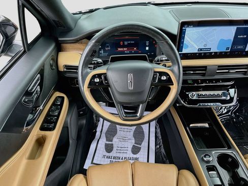 Used 2023 Lincoln Corsair Reserve FWD image 23