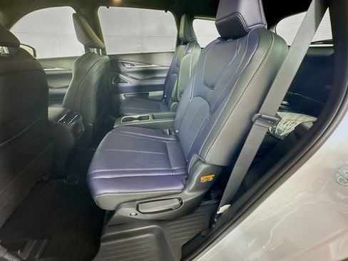 Certified 2026 INFINITI QX60 Sport w/ Dark Cargo Package AWD/4WD image 32