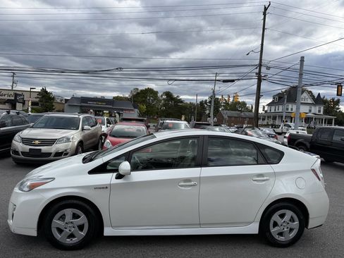 Used 2011 Toyota Prius Three image 5