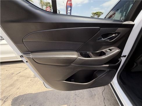 Used 2020 Chevrolet Traverse Premier FWD image 22