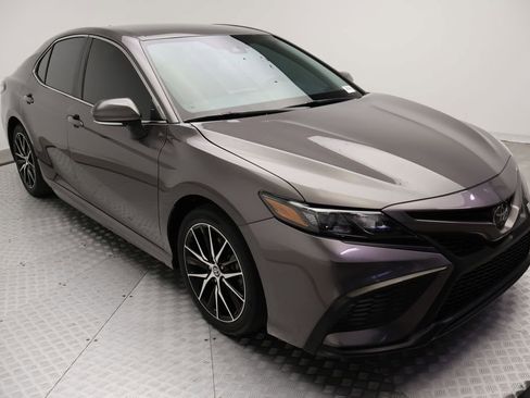 Certified 2023 Toyota Camry SE FWD image 6