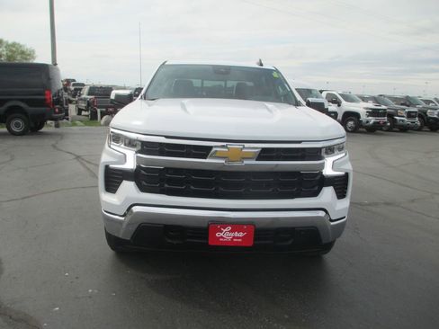 Used 2025 Chevrolet Silverado 1500 LT image 12