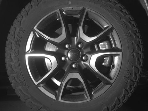 Used 2025 Jeep Compass Trailhawk image 13