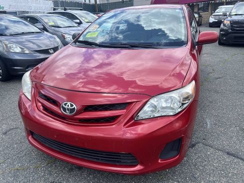Used 2012 Toyota Corolla LE FWD image 3