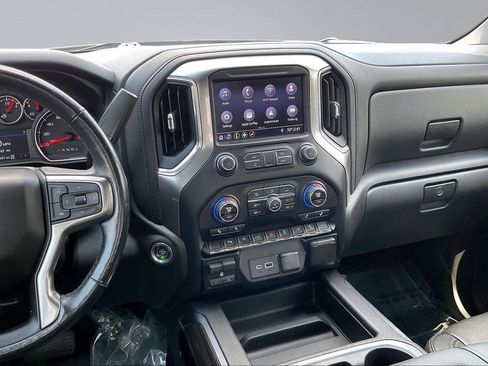 Used 2019 Chevrolet Silverado 1500 LT Trail Boss AWD/4WD image 6