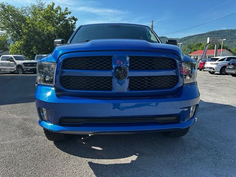 Used 2019 RAM 1500 Express w/ Express Value Package AWD/4WD image 10