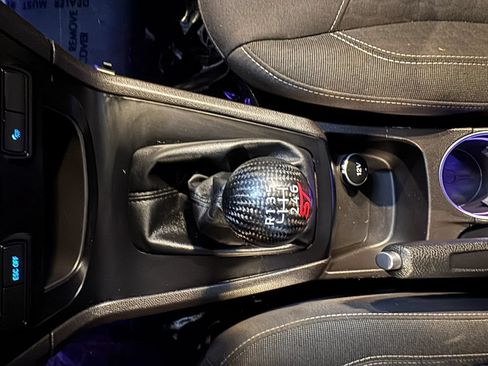 Used 2017 Ford Fiesta ST FWD image 16