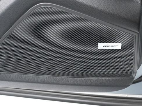 Certified 2025 Porsche Cayenne AWD/4WD image 13
