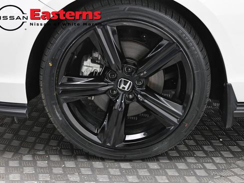 Used 2024 Honda Accord Sport image 29