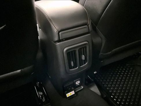 Used 2020 Jeep Compass Limited image 29