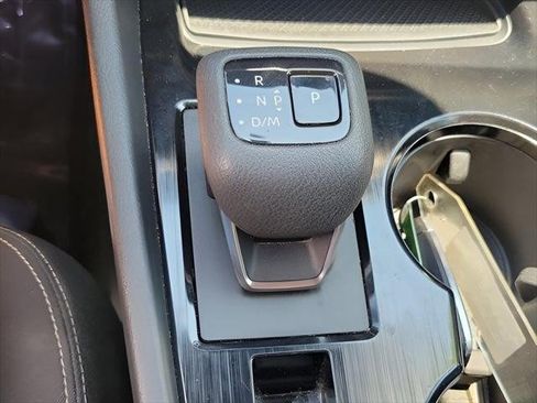 Used 2023 Nissan Rogue SV FWD image 23