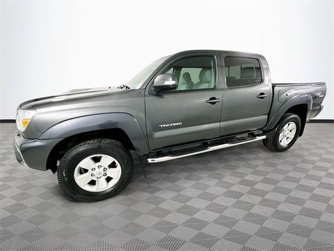 Used 2013 Toyota Tacoma 4x4 Double Cab image 4