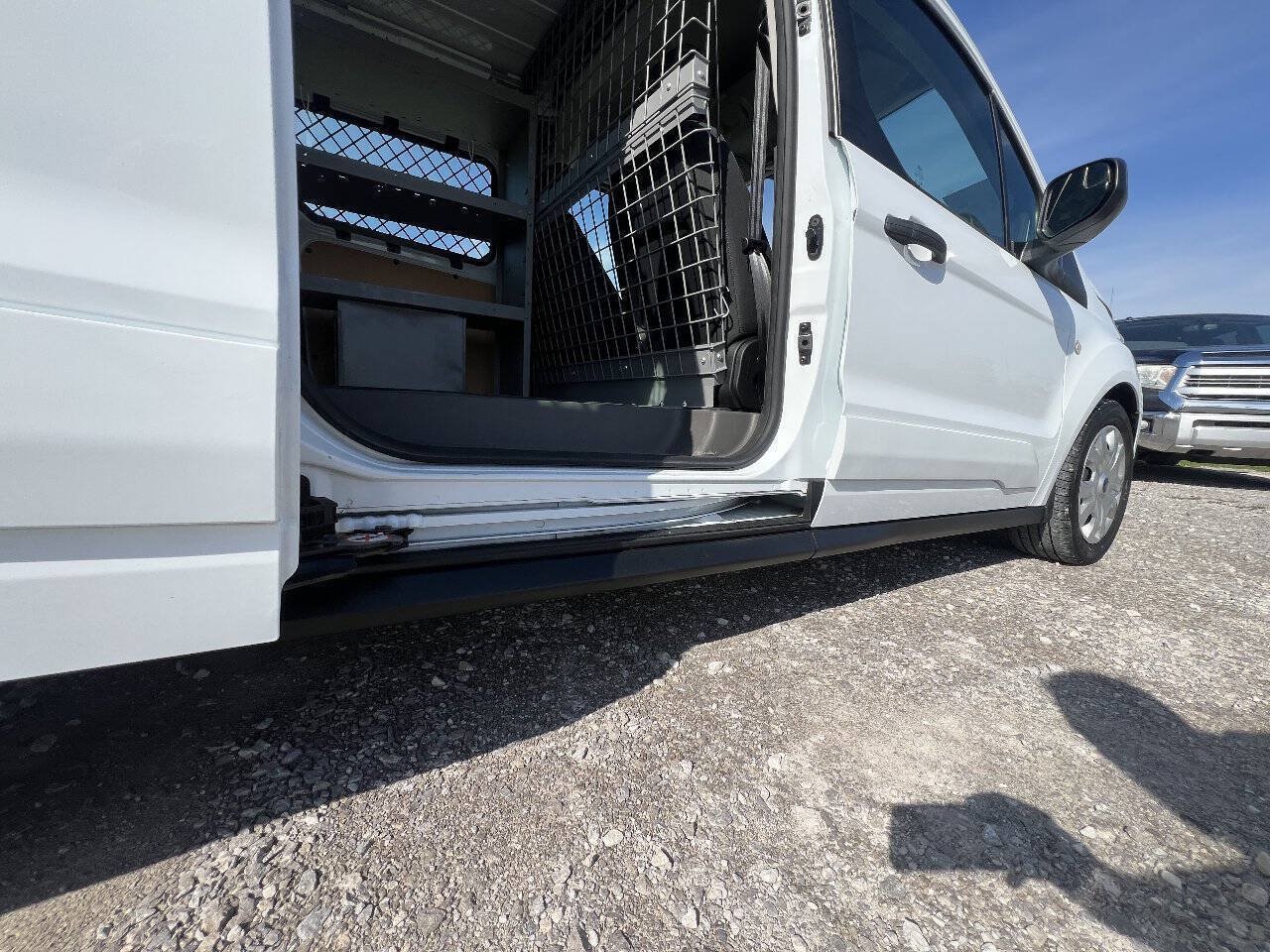 Used 2021 Ford Transit Connect XLT FWD image 18